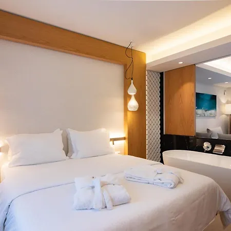 Colonides Hotel Vounária