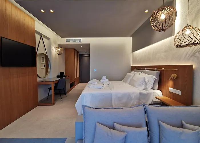 Colonides Hotel Vounária