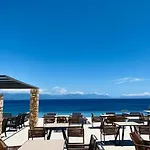 Colonides Retreat Sea & Silence