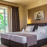 Colonides Retreat Sea & Silence 4*