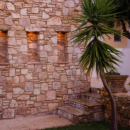Colonides Retreat Sea & Silence 4* Vounária