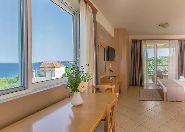 Colonides - Seaside Retreat Sea & Silence